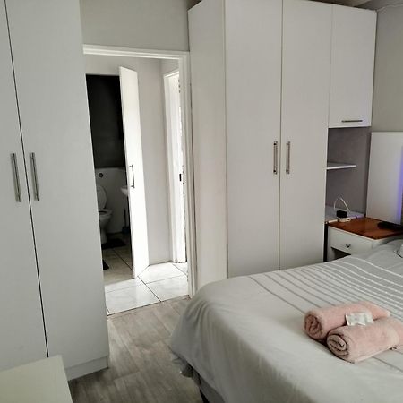 High View Accommodation 东伦敦 外观 照片